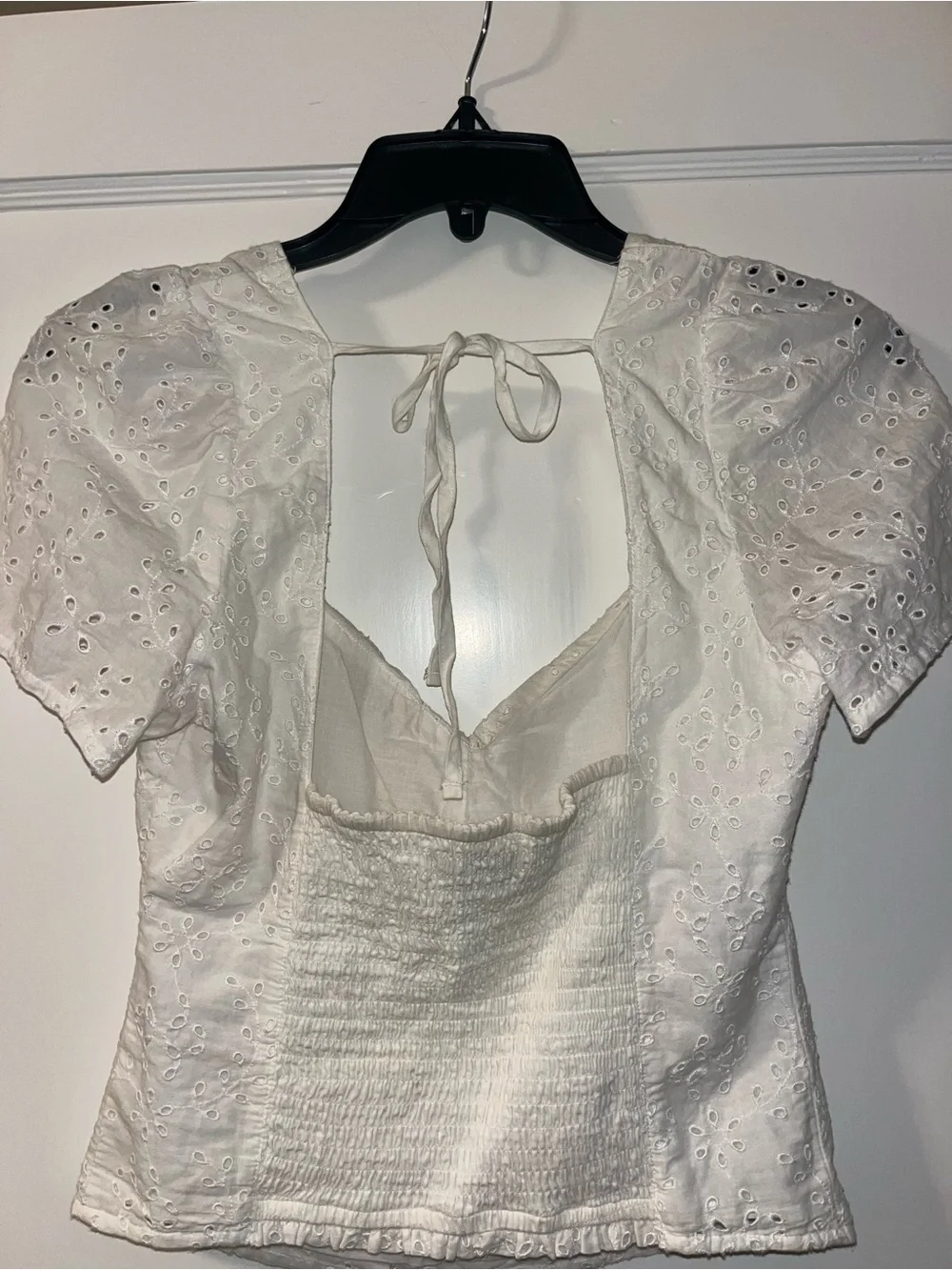 Abercrombie & Fitch lightweight white